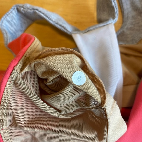 Lululemonn Salmon PInk/ Light Gray  Racerback Tank Top Sz 8 - Picture 4 of 4